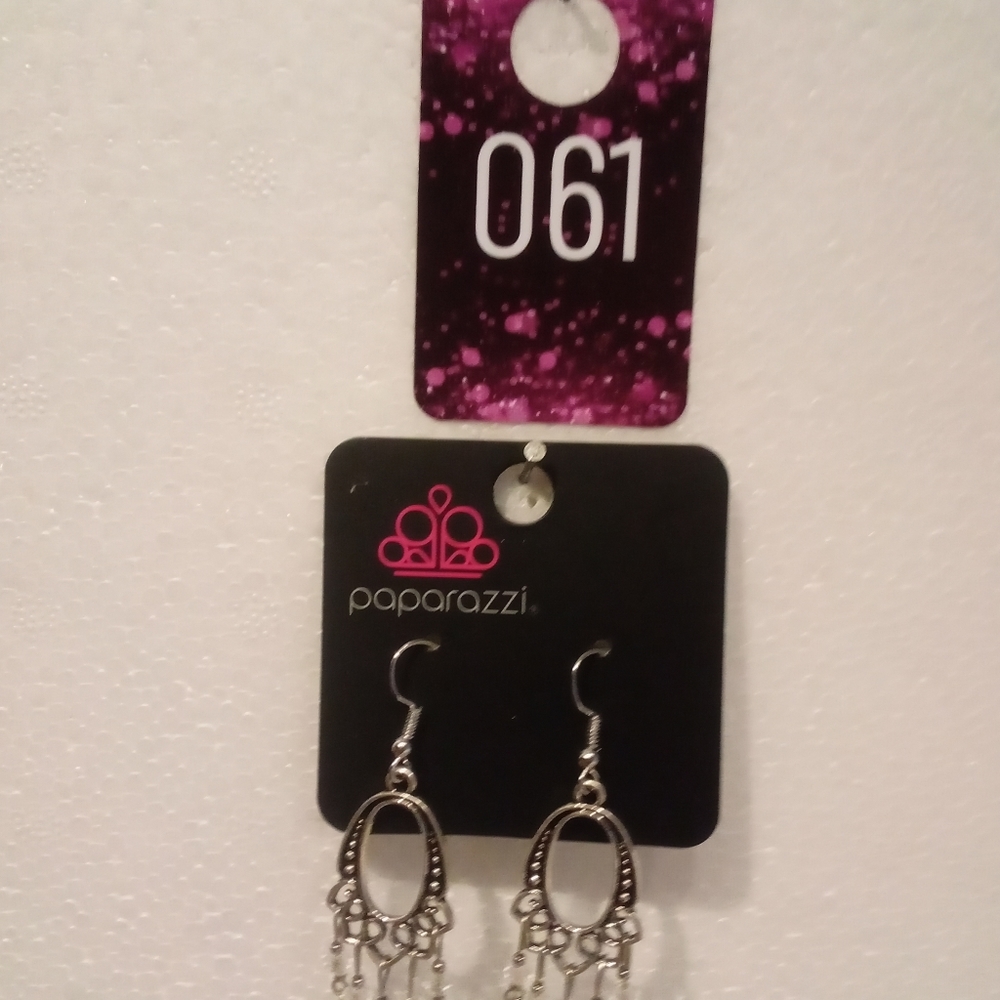 Jewelry - Picture 3 of 16